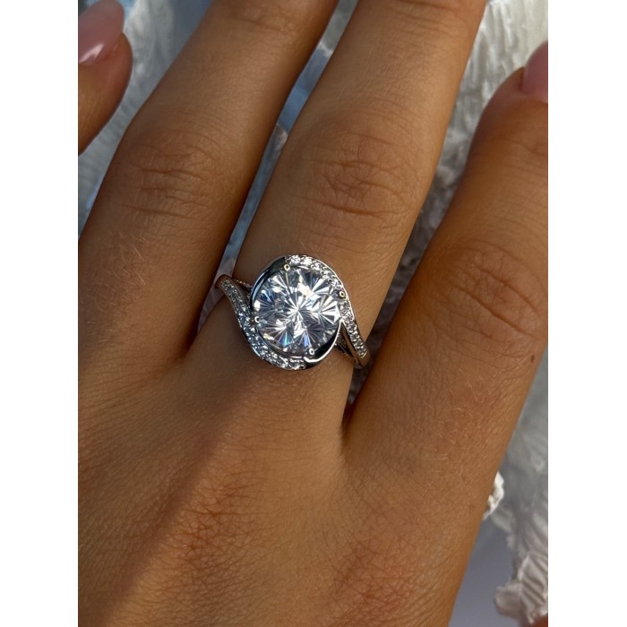 Shiny 925 Sterling Silver Cz Ring Size 8