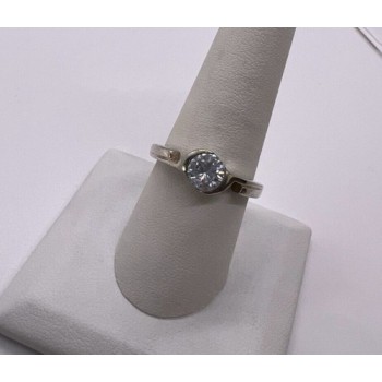 925 Sterling Silver CZ Ring Size 8.5