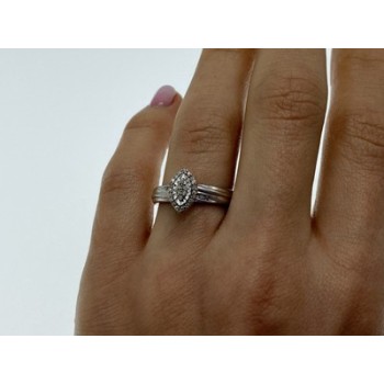 925 Sterling Silver White Sapphires Ring Size 7