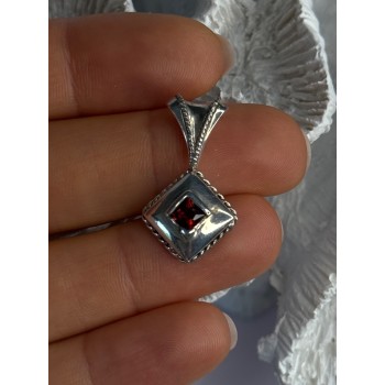 Vintage 925 Sterling Silver Garnet Pendant Length 1.10 Inch
