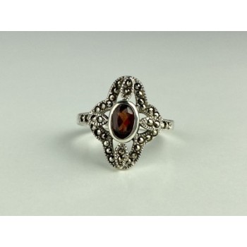 925 Sterling Silver Almandine & Marcasites Ring Size 7