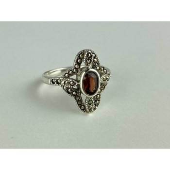 925 Sterling Silver Almandine & Marcasites Ring Size 7