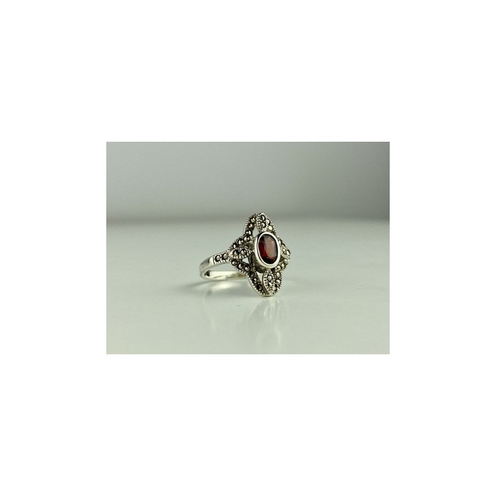 925 Sterling Silver Almandine & Marcasites Ring Size 7