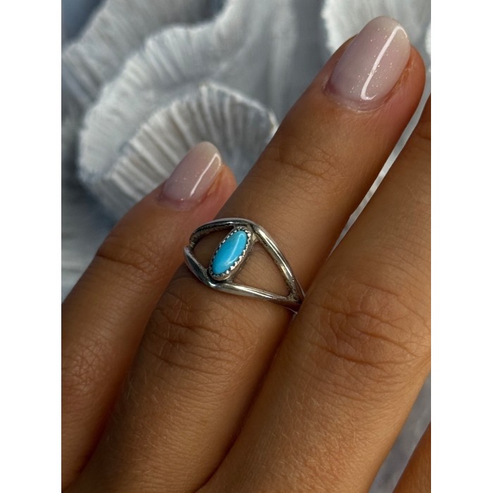 925 Sterling Silver Turquoise Ring Size 5.5