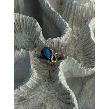 925 Sterling Silver Turquoise Ring Size 4