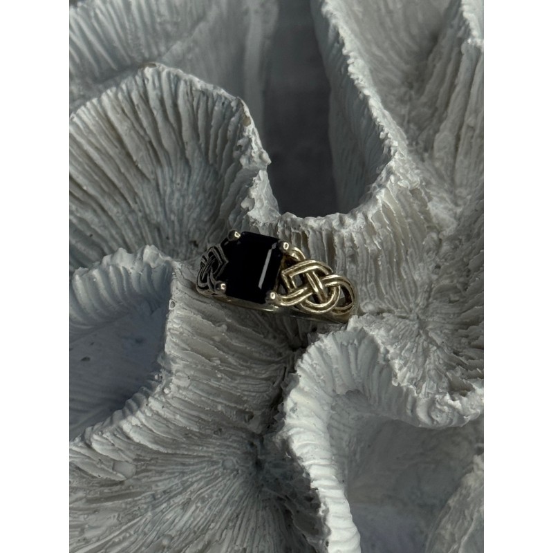 Vintage 925 Sterling Silver Purple Tourmaline Ring Size 5