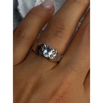 925 Sterling Silver Blue Topaz Ring Size 8