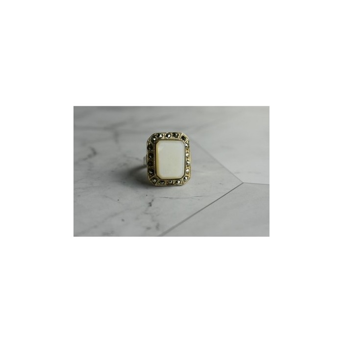 925 Sterling Silver Mother Of Pearl & Marcasites Ring Size 6.5