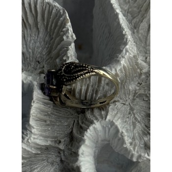 925 Sterling Silver Amethyst & Marcasite Ring Size 7