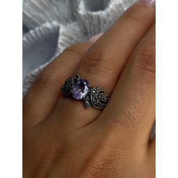 925 Sterling Silver Amethyst & Marcasite Ring Size 7