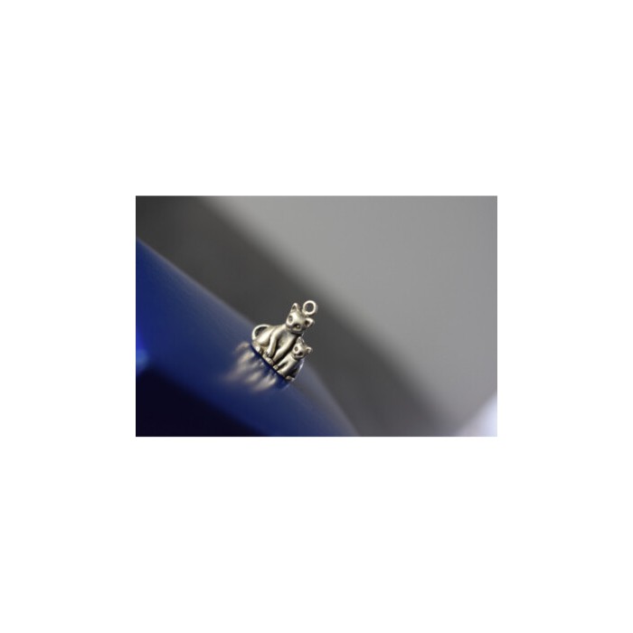 925 Sterling Silver Cats Pendant