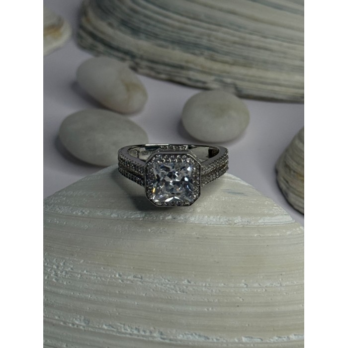 Shiny 925 Sterling Silver Cz Ring Size 10