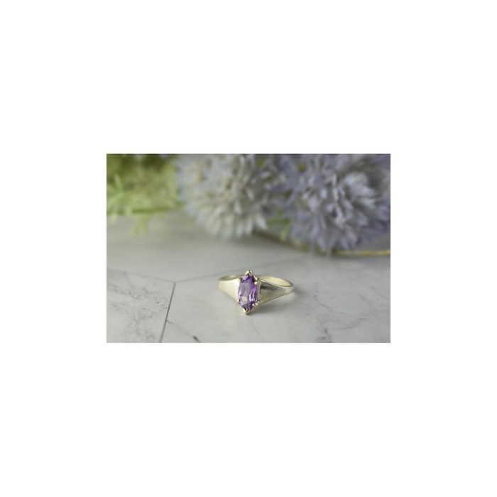 925 Sterling Silver Amethyst Ring Size 8