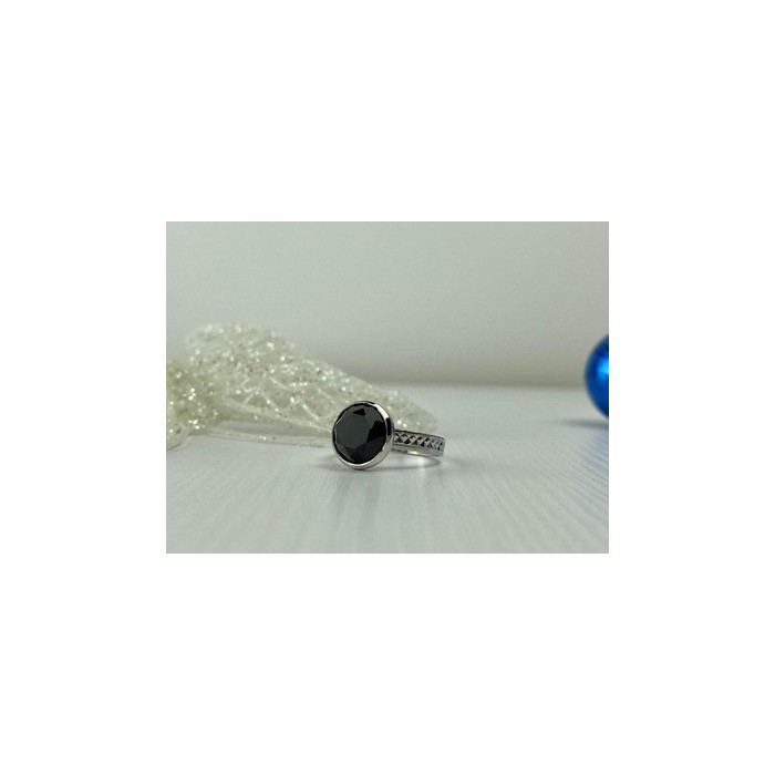925 Sterling Silver Black Onyx Ring Size 8