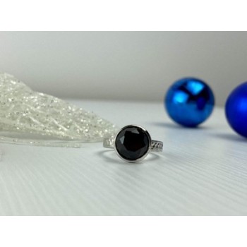 925 Sterling Silver Black Onyx Ring Size 8
