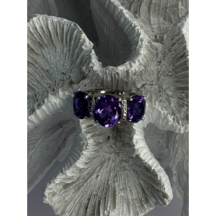 925 Sterling Silver Shiny Amethyst Ring Size 7