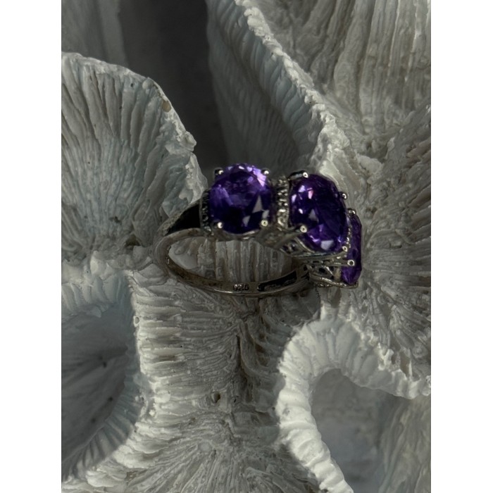 925 Sterling Silver Shiny Amethyst Ring Size 7
