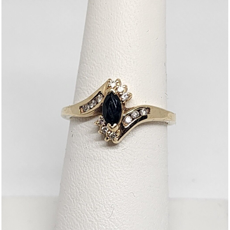 10K YELLOW GOLD SAPPHIRE & DIAMONDS RING  SIZE 5.5