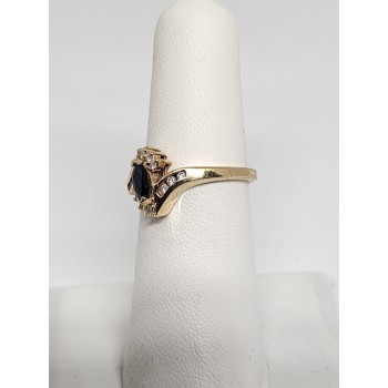 10K YELLOW GOLD SAPPHIRE & DIAMONDS RING  SIZE 5.5