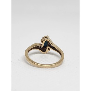 10K YELLOW GOLD SAPPHIRE & DIAMONDS RING  SIZE 5.5
