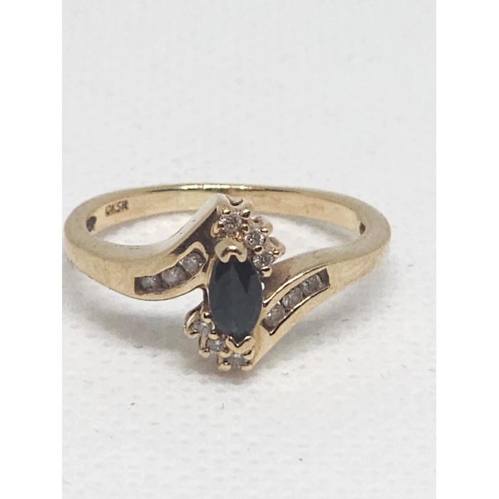 10K YELLOW GOLD SAPPHIRE & DIAMONDS RING  SIZE 5.5