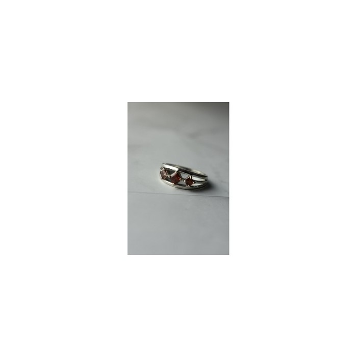 925 Sterling Silver Garnet Ring Size 6.5
