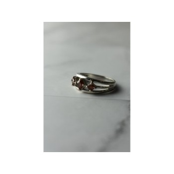 925 Sterling Silver Garnet Ring Size 6.5