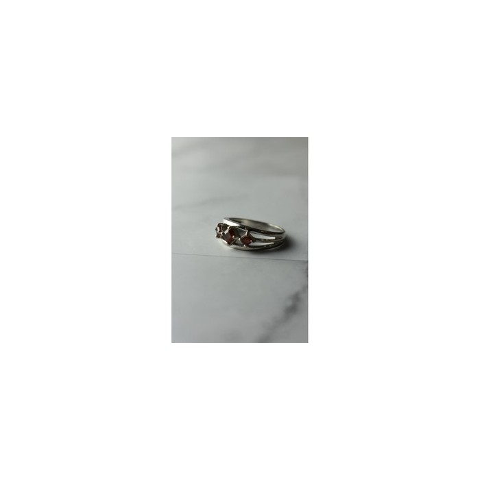 925 Sterling Silver Garnet Ring Size 6.5