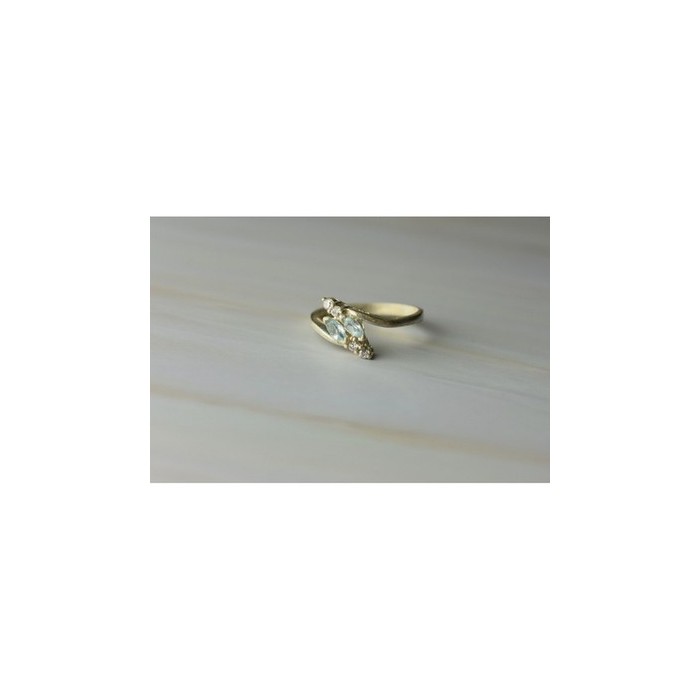 925 Sterling Silver Blue Spinel & CZ Ring Size 9