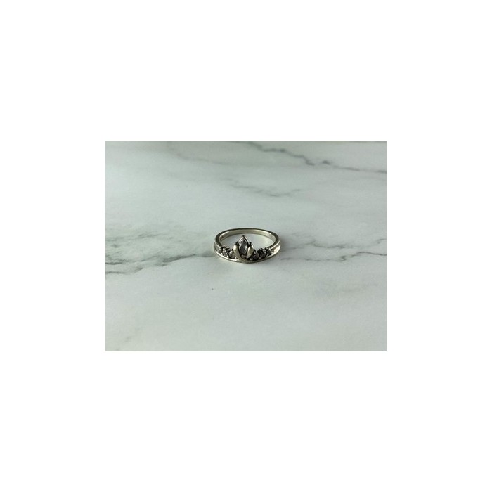 925 Sterling Silver White CZ Ring Size 5.5