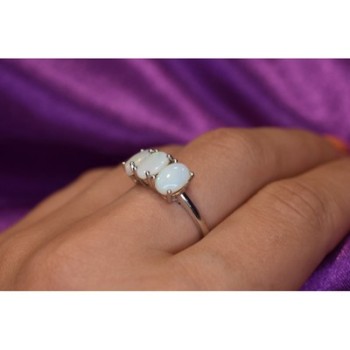 925 Sterling Silver Opal Ring Size 9