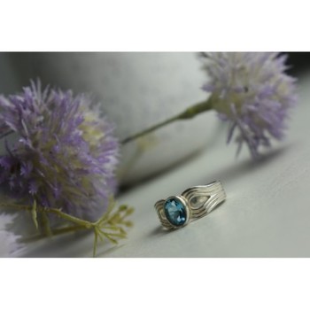925 Sterling Silver Blue Spinel Ring Size 7