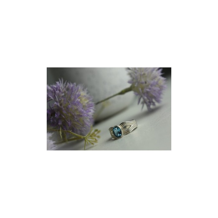 925 Sterling Silver Blue Spinel Ring Size 7