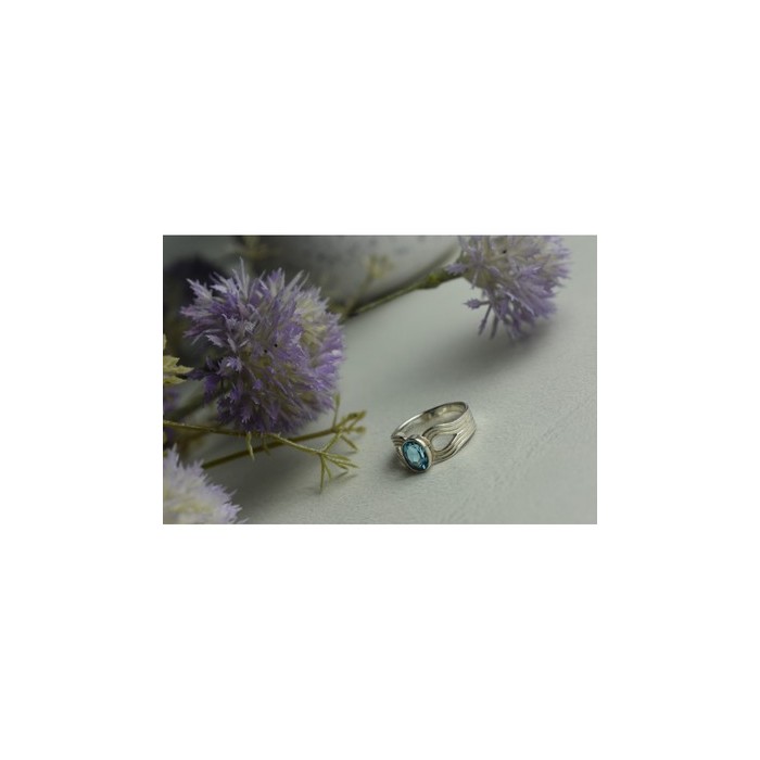 925 Sterling Silver Blue Spinel Ring Size 7