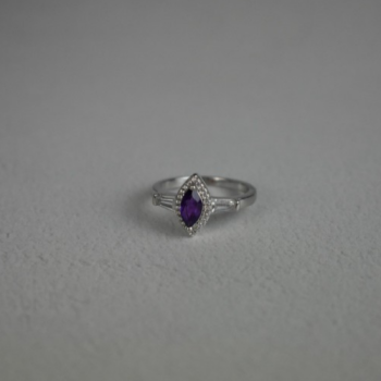 925 Sterling Silver Amethyst & Colorless Spinel Ring Size 8