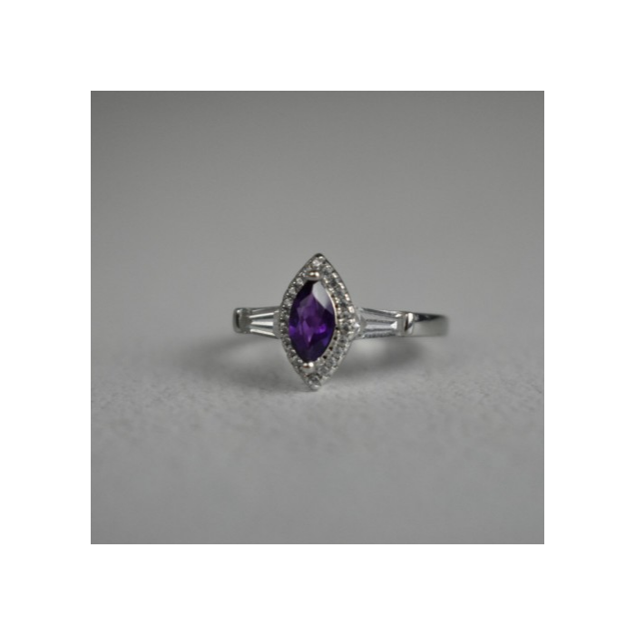 925 Sterling Silver Amethyst & Colorless Spinel Ring Size 8