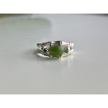 925 Sterling Silver Nephrite ( Jade ) & Emeralds Ring Size 8