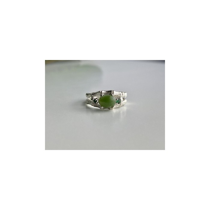 925 Sterling Silver Nephrite ( Jade ) & Emeralds Ring Size 8