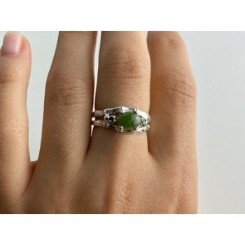 925 Sterling Silver Nephrite ( Jade ) & Emeralds Ring Size 8
