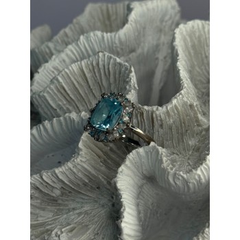 Beautiful 925 Sterling Silver Topaz & Beryl Ring Size 8