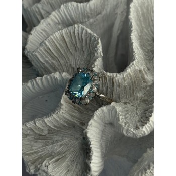 Beautiful 925 Sterling Silver Topaz & Beryl Ring Size 8