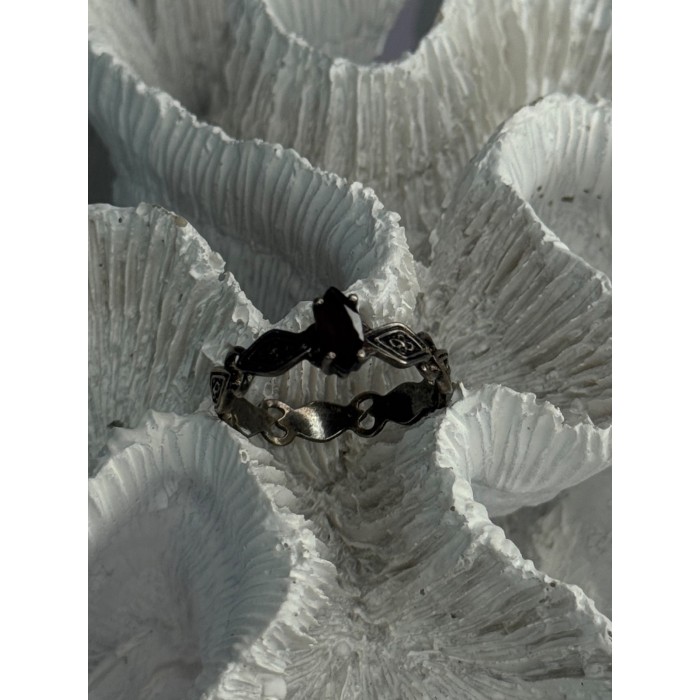 925 Sterling Silver Garnet Ring Size 9.5