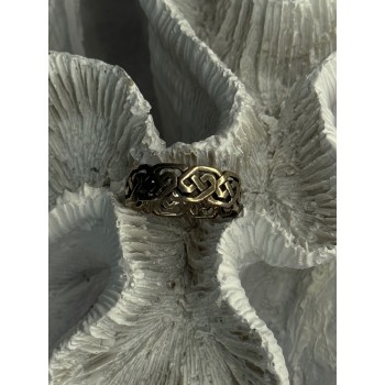 Elegant 925 Sterling Silver Ring Size 7
