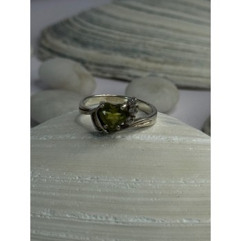 925 Sterling Silver Peridot Heart & Beryl Ring Size 8