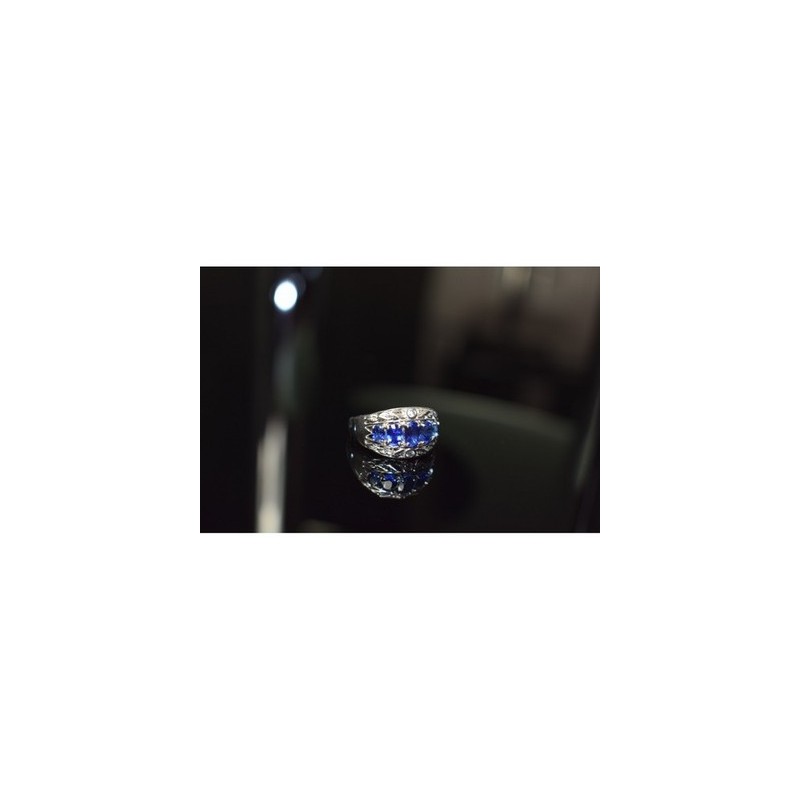 925 Sterling Silver Blue Topaz Ring Size 7.5