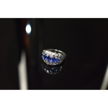 925 Sterling Silver Blue Topaz Ring Size 7.5