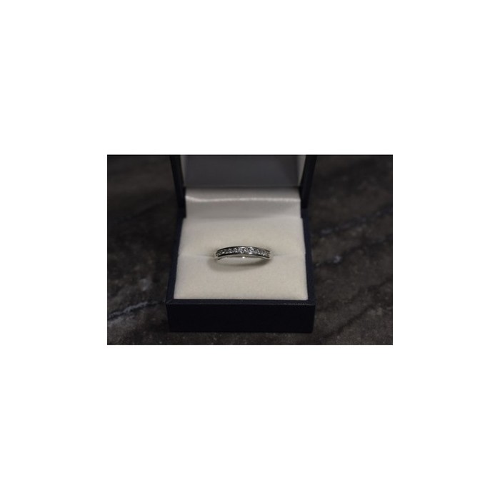 925 Sterling Silver CZ Band Ring Size 8