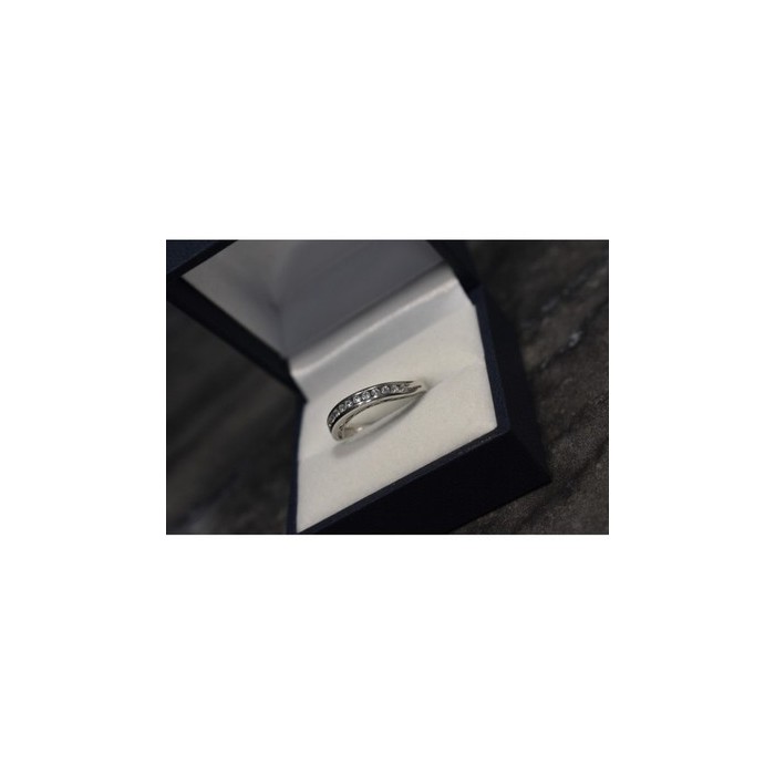 925 Sterling Silver CZ Band Ring Size 8