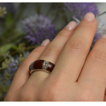925 Sterling Silver Burgundy Coral & Marcasites Ring Size 7