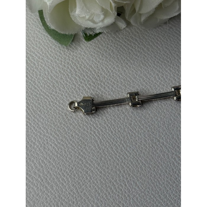 Classy Italy 925 Sterling Silver Bracelet Length 6.5 Inch